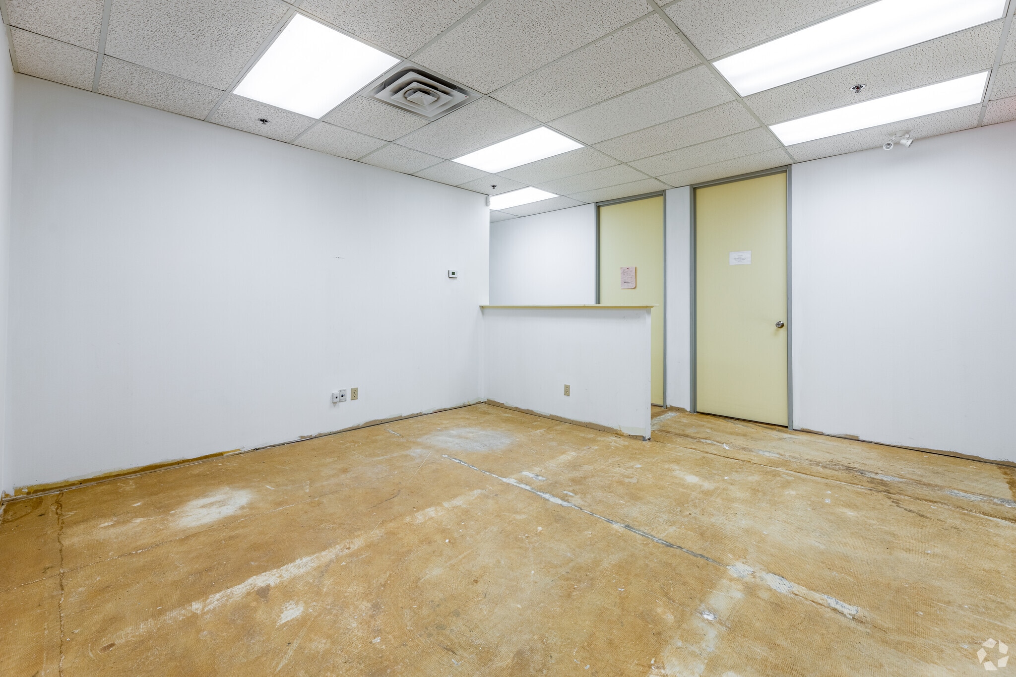 6200 Dixie Rd, Mississauga, ON à louer Photo intérieure– Image 1 sur 12