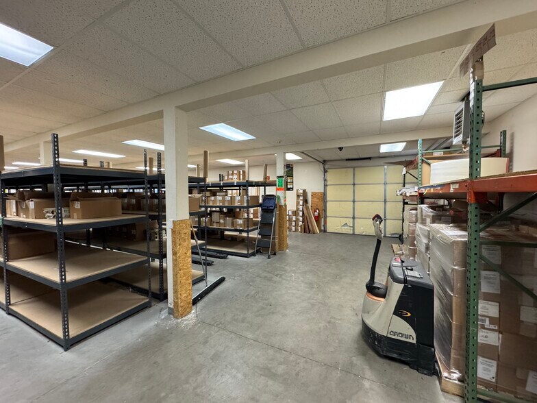 210-212 Beaver Brook Canyon Rd, Evergreen, CO à vendre - Photo intérieure – Image 3 sur 15