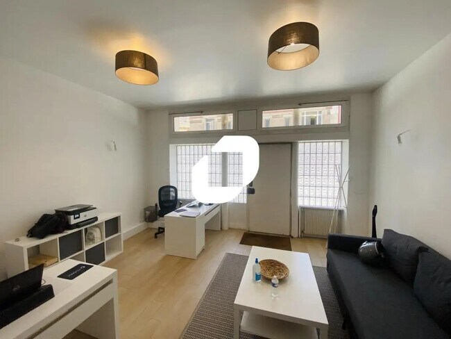 Plus de détails pour Bureau à louer