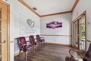 Ample waiting space