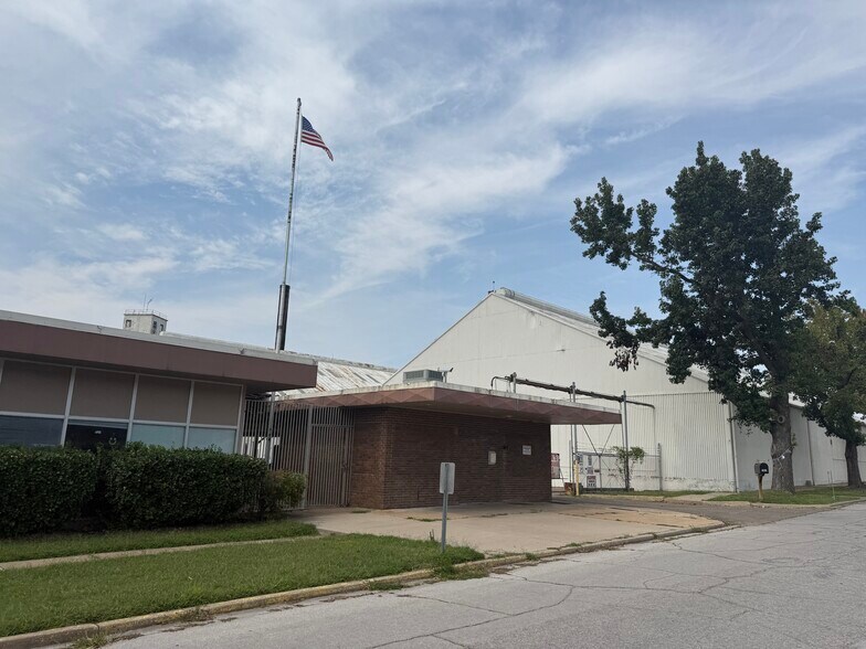 620 S Linden St, Sapulpa, OK à vendre - Photo de l’immeuble – Image 3 sur 7
