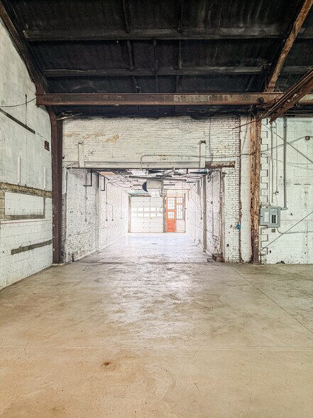 4911 Butler St, Pittsburgh, PA à louer - Photo de l’immeuble – Image 3 sur 6