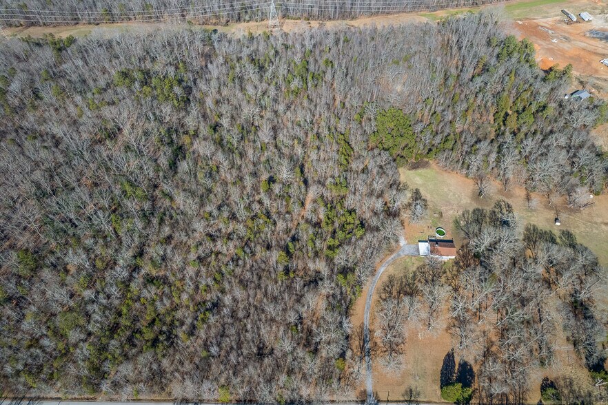201 Woodside, Simpsonville, SC à vendre - Photo de l’immeuble – Image 2 sur 7