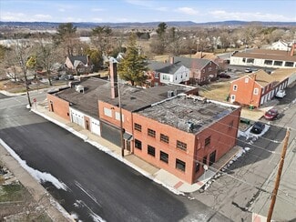 Plus de détails pour 800 Main St, Red Hill, PA - Local d’activités à vendre