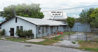 Plus de détails pour 438 Lombrano St, San Antonio, TX - Local d'activités à louer