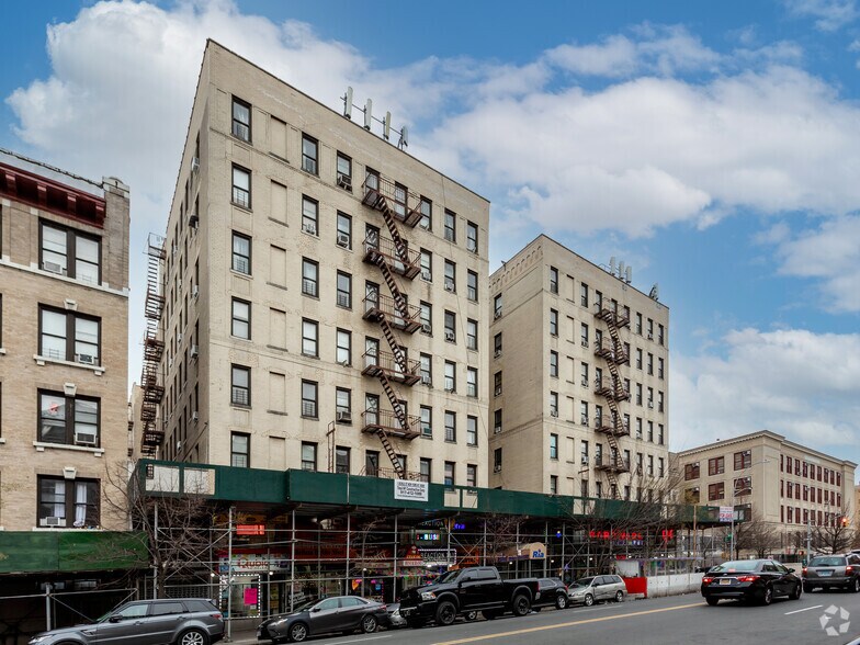 115-127 Nagle Ave, New York, NY à louer - Photo de l’immeuble – Image 2 sur 2