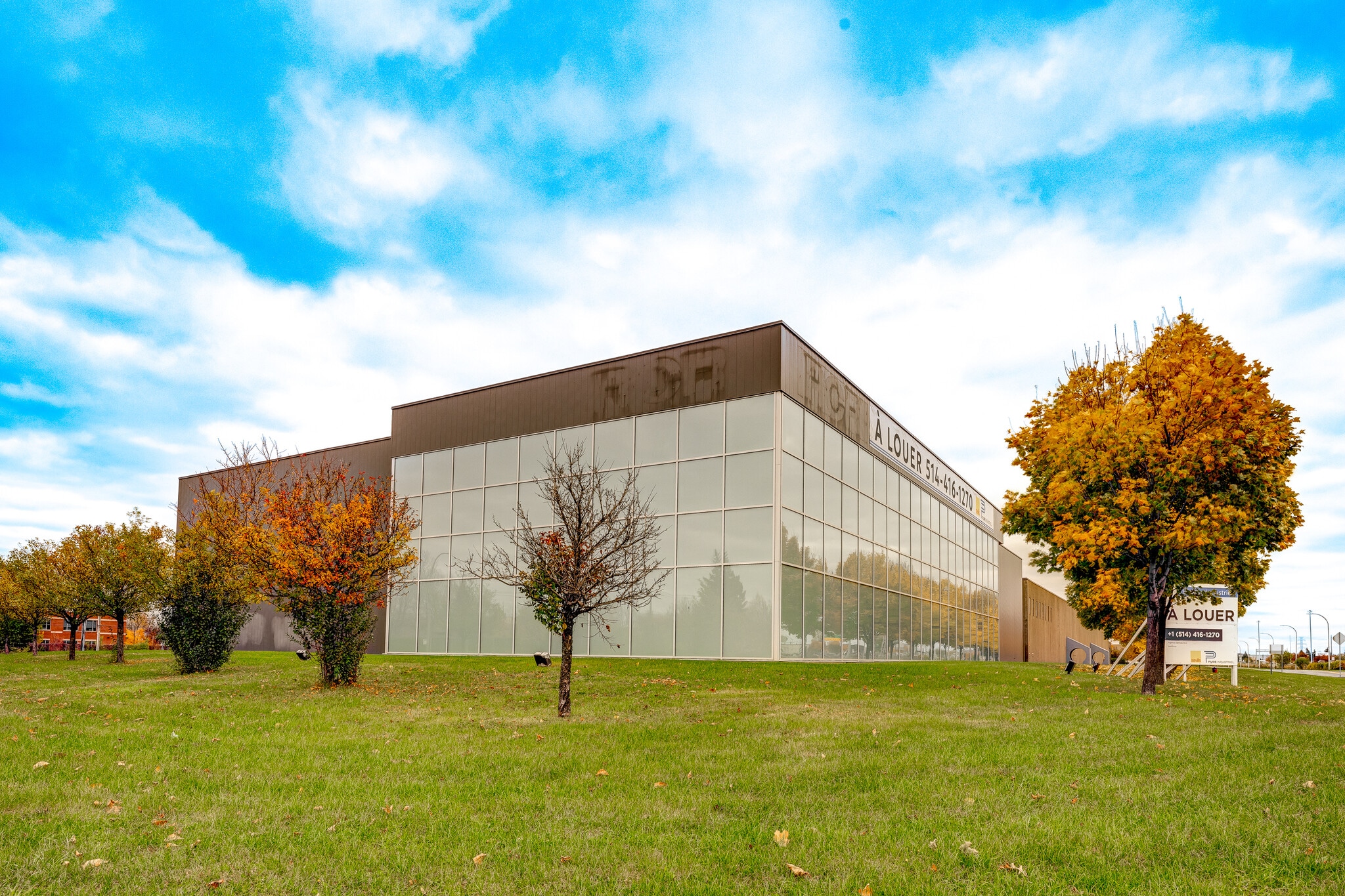 180 Rue de Normandie, Boucherville, QC à louer Photo principale– Image 1 sur 8