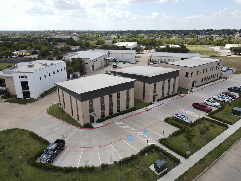 4305 Marsh Ridge Rd, Carrollton, TX à vendre - Photo de l’immeuble – Image 2 sur 16
