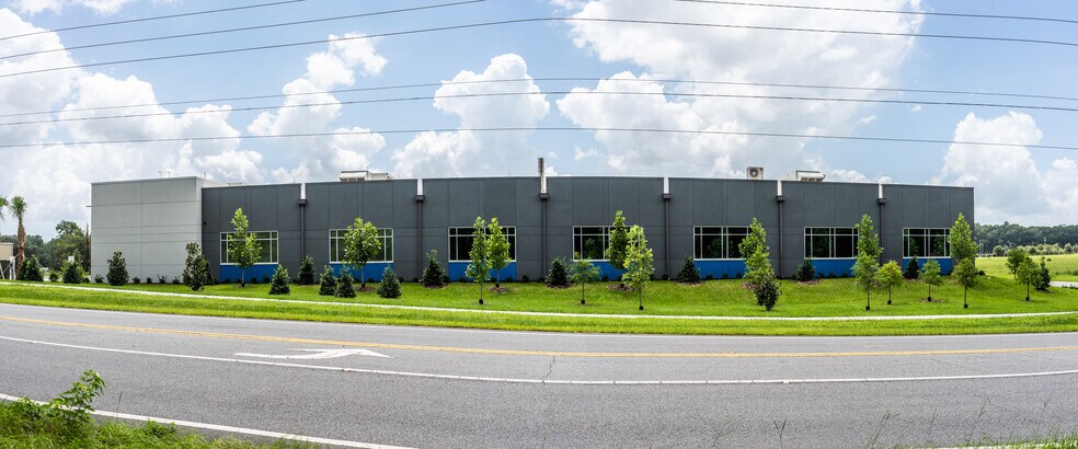 14189 NW 129th Way, Alachua, FL à louer - Photo de l’immeuble – Image 2 sur 11