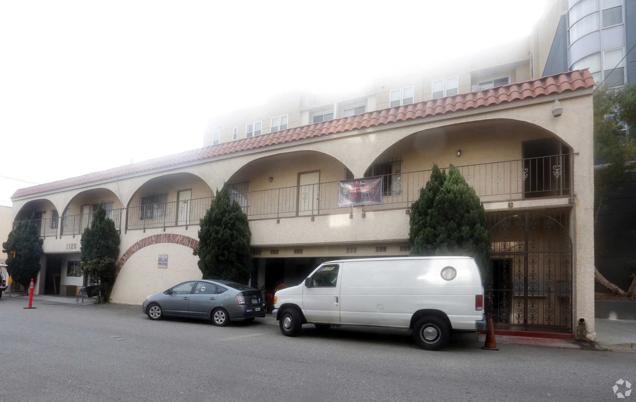 1120 Princeton Dr, Marina Del Rey, CA à louer Photo principale– Image 1 sur 12