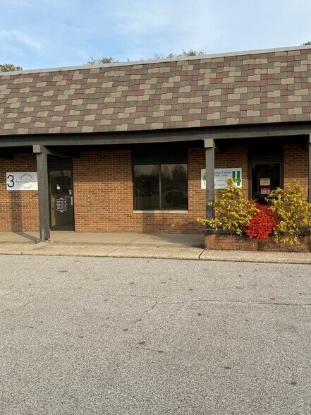 105 5th St SE, Barberton, OH à vendre - Photo de l’immeuble – Image 2 sur 11