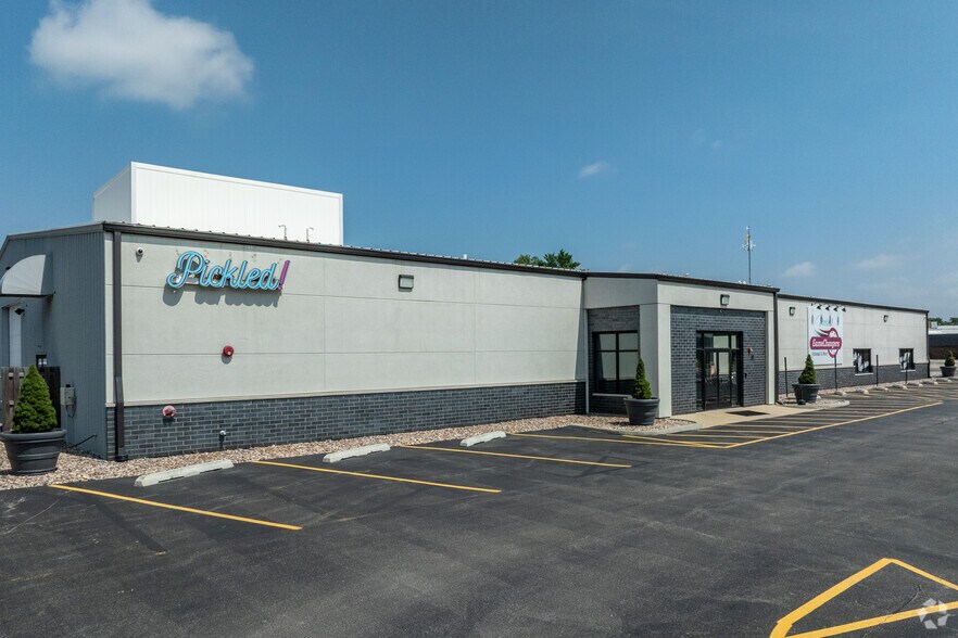 25334 W Eames St, Channahon, IL à louer - Photo de l’immeuble – Image 3 sur 6