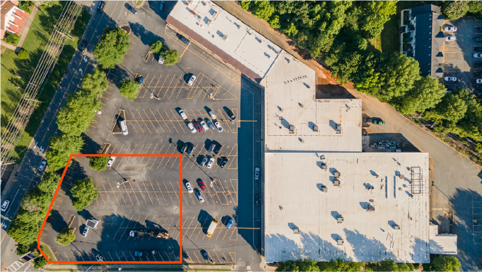 2800 W Sugar Creek Rd, Charlotte, NC à vendre - Photo de l’immeuble – Image 3 sur 4