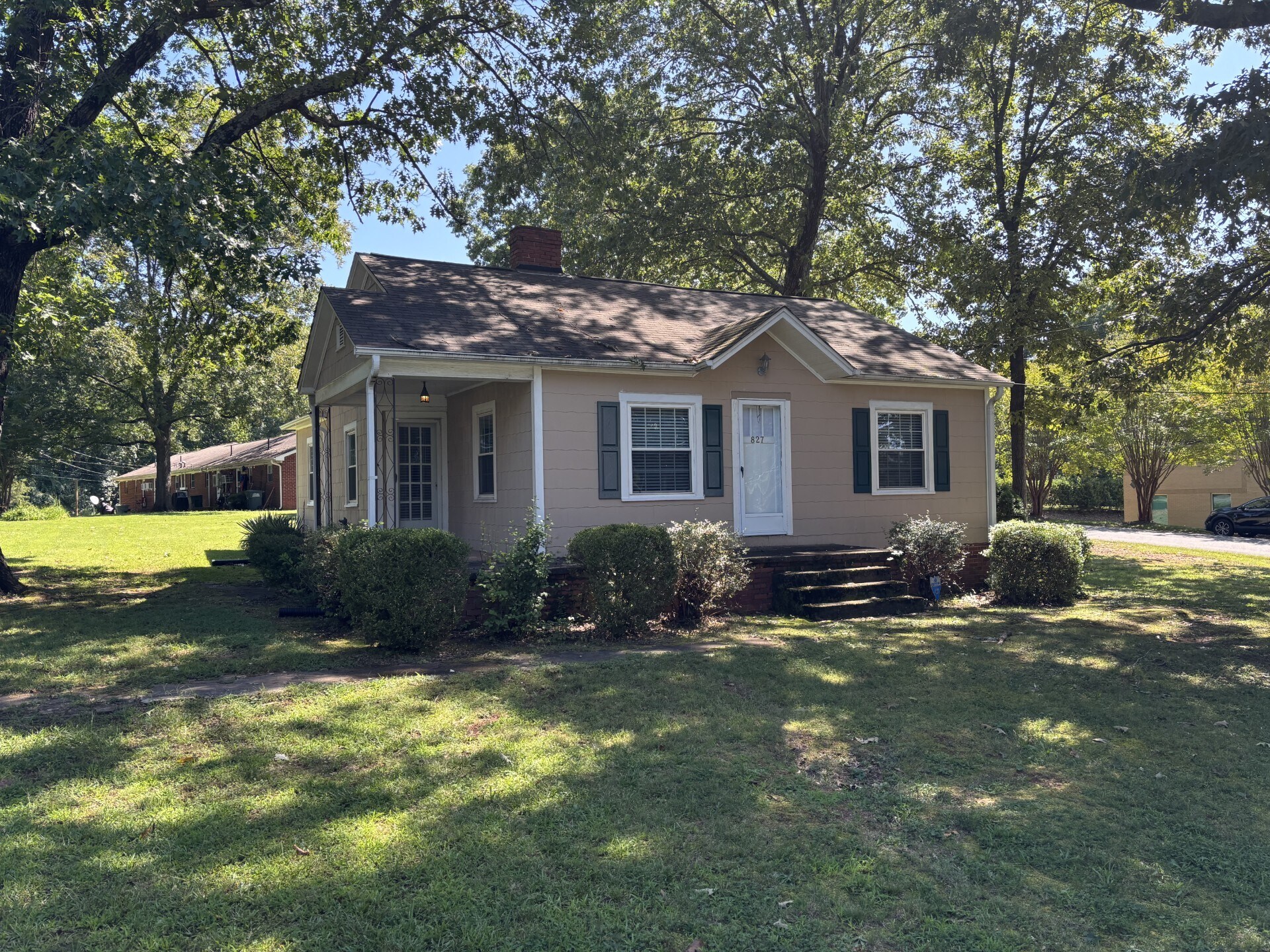 827 Cox Rd, Gastonia, NC à louer Photo principale– Image 1 sur 9