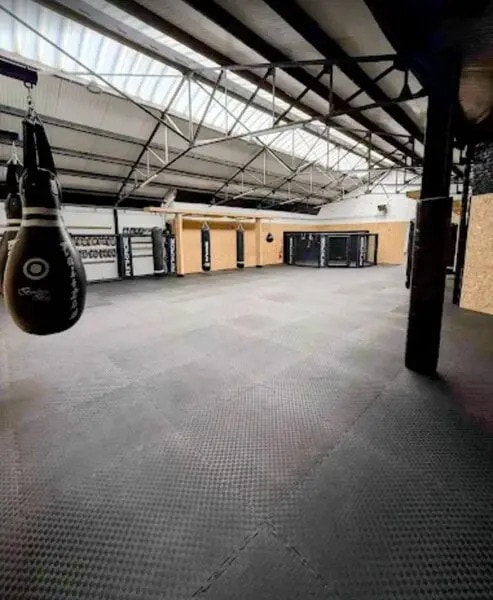 Local d'activités dans Saint-Quentin à vendre Photo intérieure– Image 1 sur 6