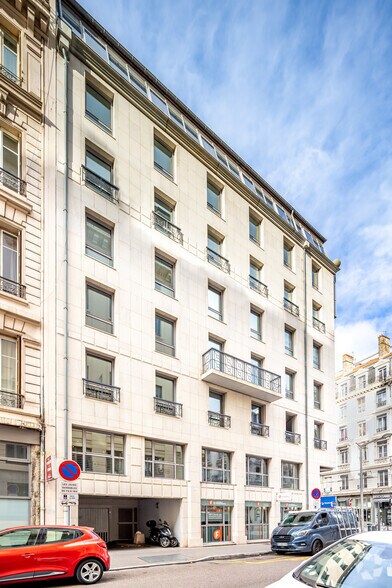 Local commercial dans Lyon à louer - Photo de l’immeuble – Image 3 sur 3