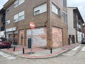 Local commercial dans Villanueva del Pardillo, Madrid à louer Plan d’étage– Image 1 sur 11