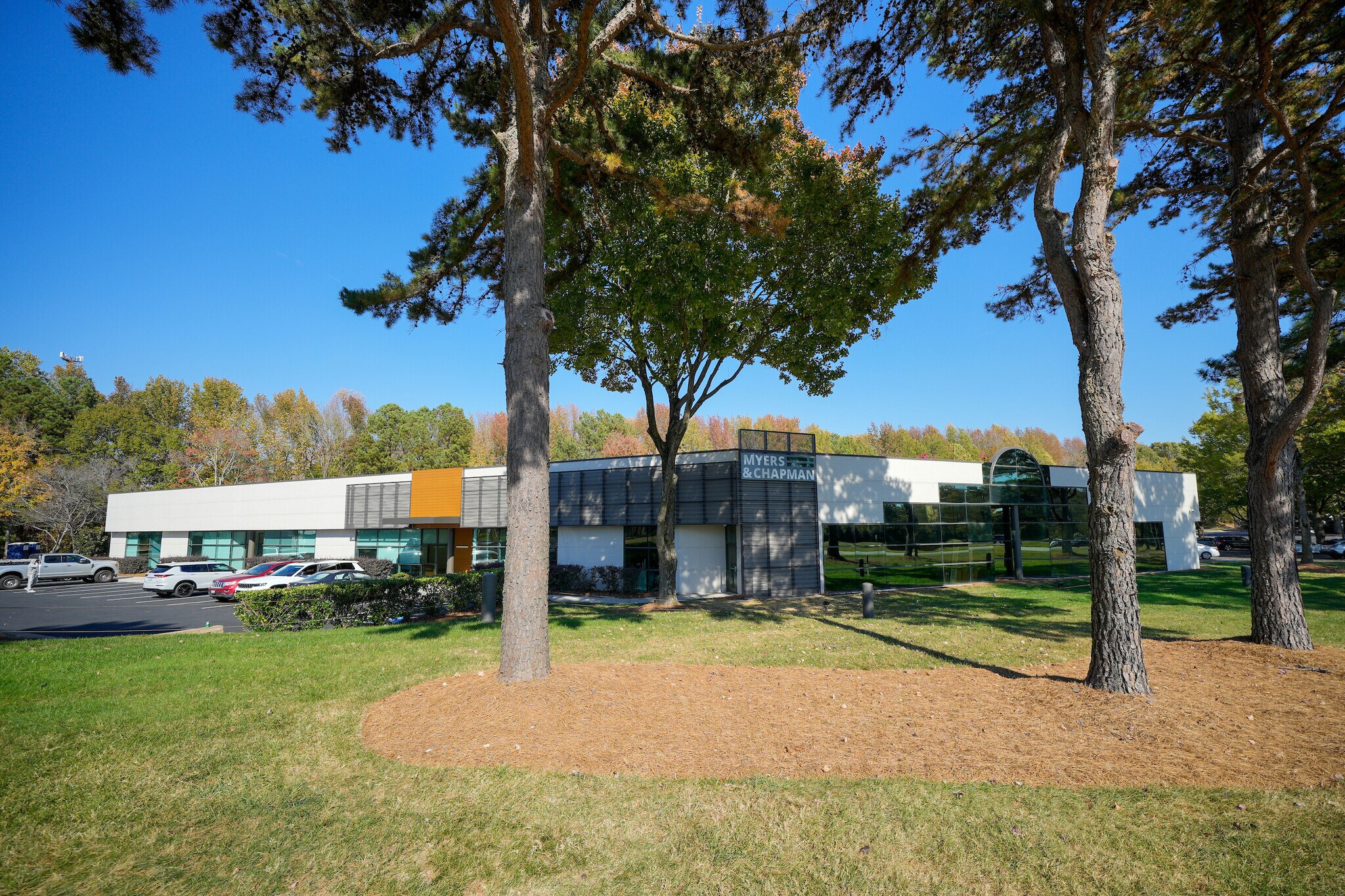 1201-1221 Wood Ridge Center Dr, Charlotte, NC à louer Photo principale– Image 1 sur 15