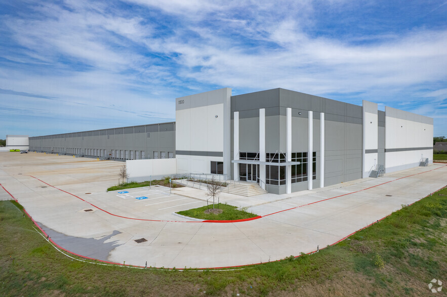 11500 Antoine, Houston, TX à louer - Photo de l’immeuble – Image 2 sur 7