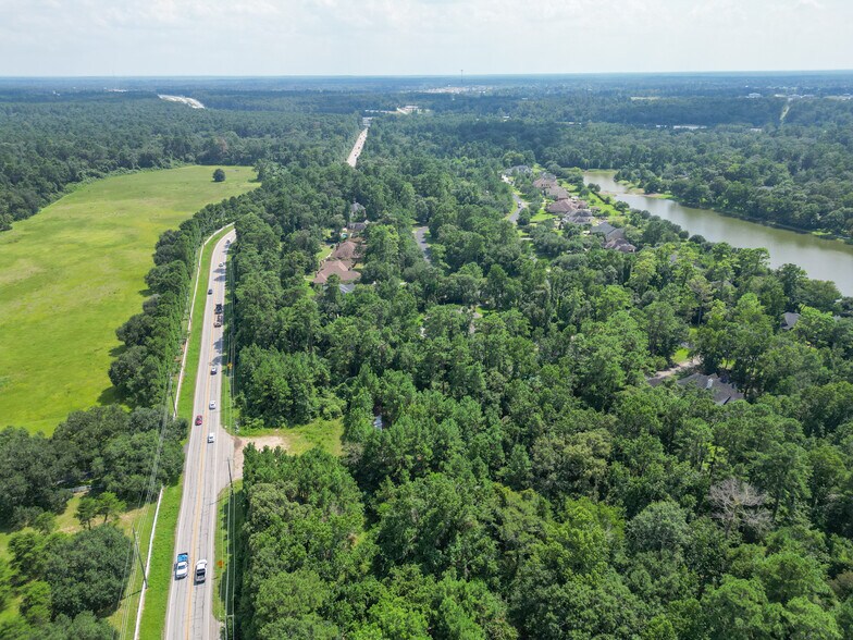 37119 FM 149 Rd, Pinehurst, TX à vendre - Photo de l’immeuble – Image 3 sur 9