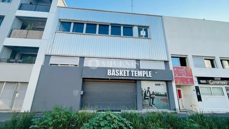 Local commercial dans Bordeaux à louer Photo de l’immeuble– Image 1 sur 13