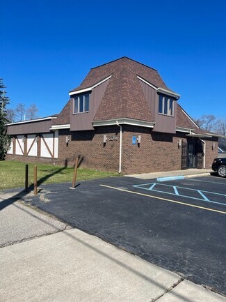Plus de détails pour 2044 South Blvd, Rochester Hills, MI - Bureau/Médical à louer