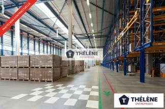 Plus de détails pour Local d'activités à louer