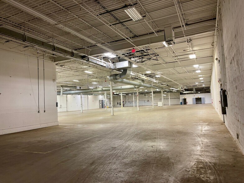 32 Industrial Dr, Exeter, NH à vendre - Photo de l’immeuble – Image 3 sur 10