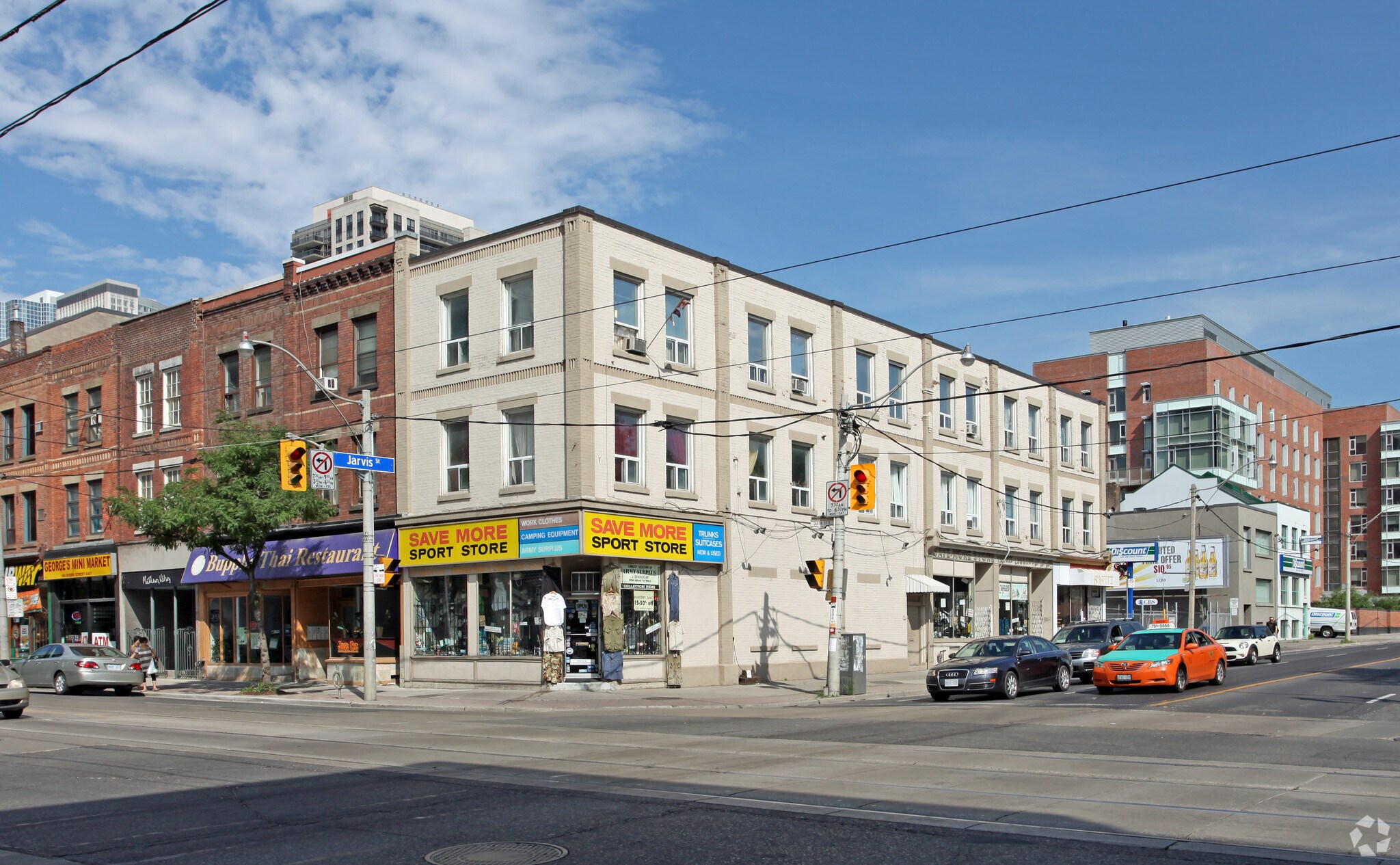 114 Queen St E, Toronto, ON à vendre Photo principale– Image 1 sur 3
