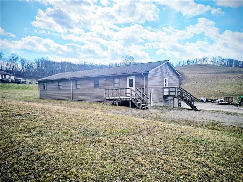 544 Green Tree Rd, Kittanning, PA à vendre Photo principale– Image 1 sur 10