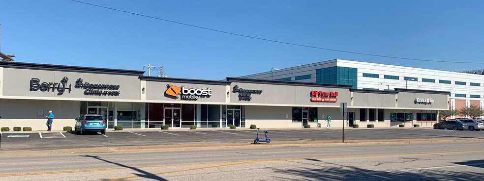 301-315 N First Ave, Evansville, IN à louer - Photo de l’immeuble – Image 1 sur 6