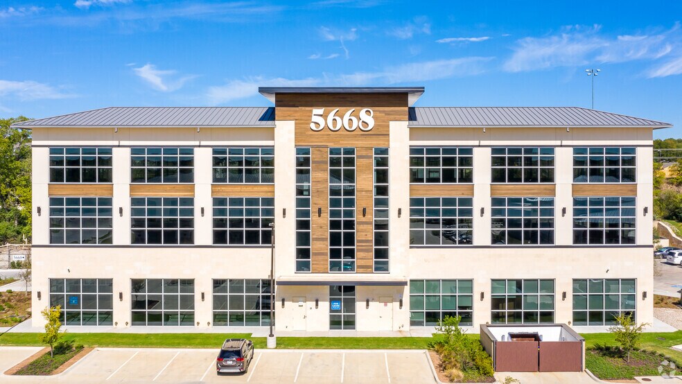5668 Edwards Ranch Rd, Fort Worth, TX à louer - Photo de l’immeuble – Image 2 sur 7