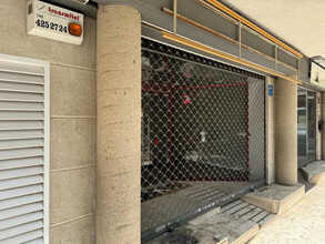 Local commercial dans Abrera, Barcelona à louer Photo de l’immeuble– Image 2 sur 6