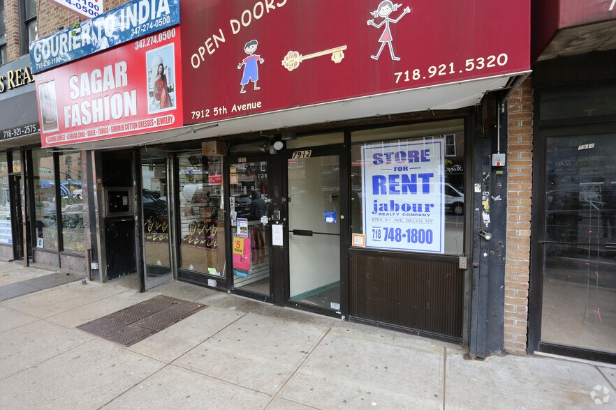 7912 5th Ave, Brooklyn, NY à louer - Photo de l’immeuble – Image 2 sur 4