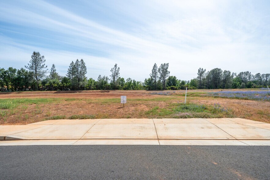 Rancho Industrial Park, Redding, CA à vendre - Photo de l’immeuble – Image 2 sur 4