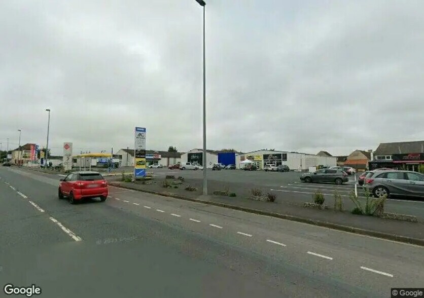 Local commercial dans Fleury-sur-Orne à louer - Photo de l’immeuble – Image 1 sur 1