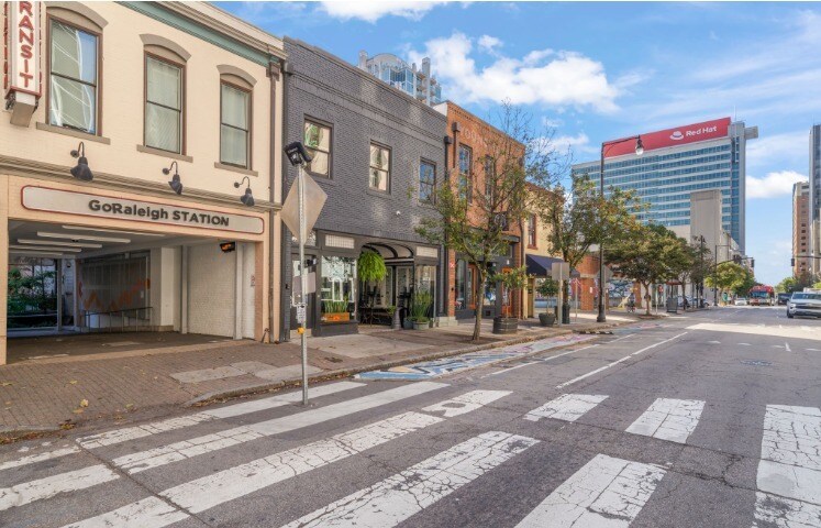 223 S Wilmington St, Raleigh, NC à louer - Photo de l’immeuble – Image 3 sur 4