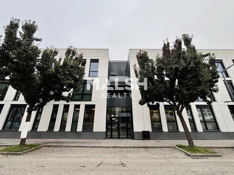 Bureau dans Lyon à vendre - Photo de l’immeuble – Image 1 sur 12