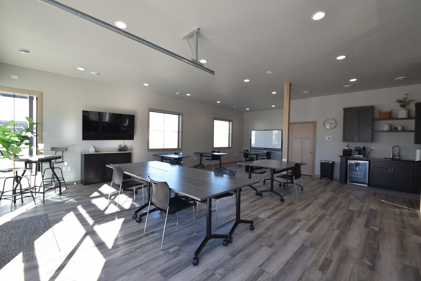 3937 4th St E, West Fargo, ND 58078 - Lot 3937 -  - Photo intérieure - Image 1 of 5
