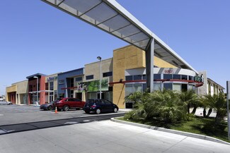 Plus de détails pour 9755-9757 Garden Grove Blvd, Garden Grove, CA - Local commercial à louer