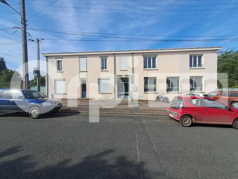 Bureau dans Montluçon à louer Photo de l’immeuble– Image 1 sur 12