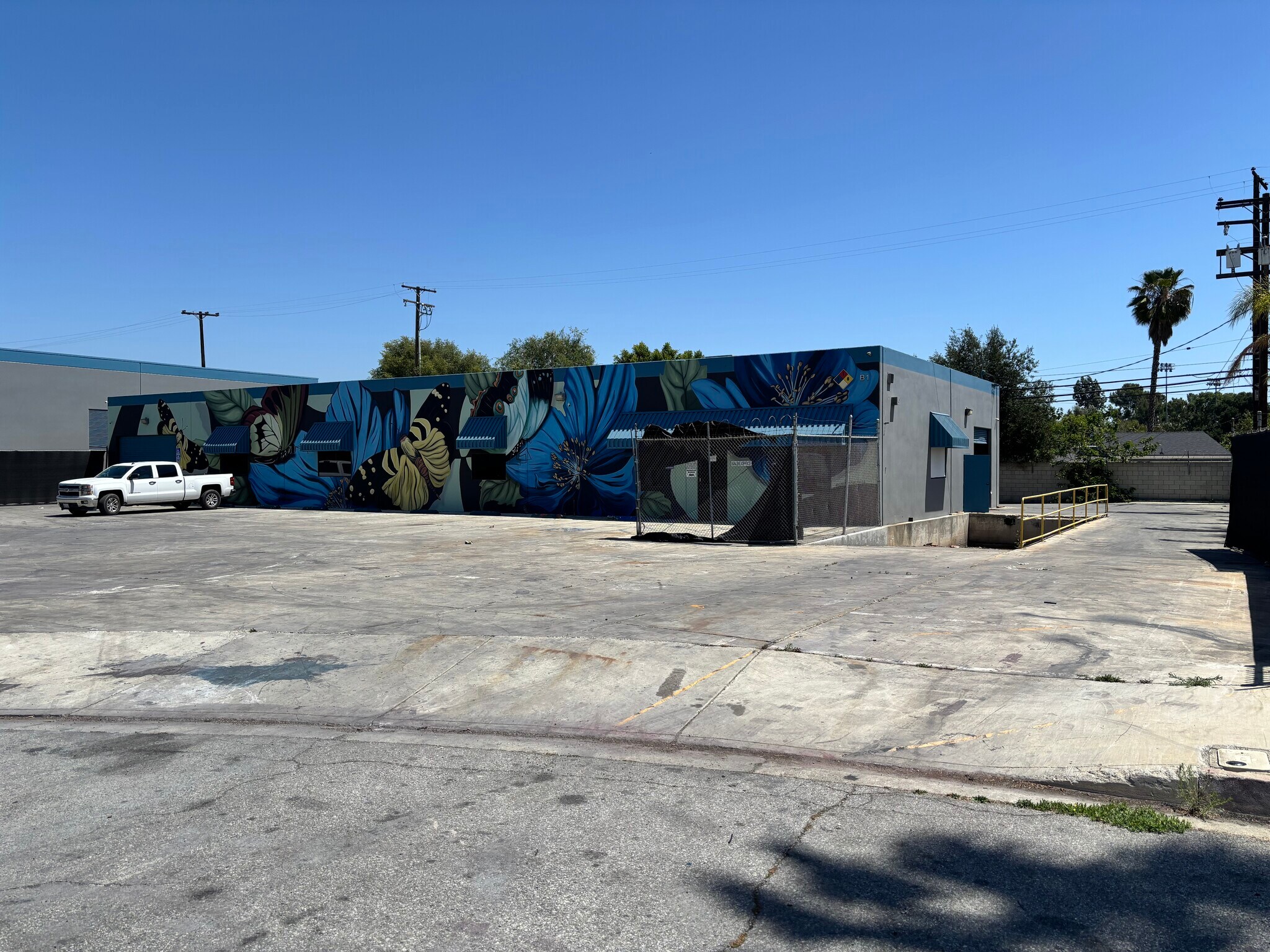 W Kirkwall Rd, Azusa portefeuille de 3 biens à vendre sur LoopNet.fr Photo principale– Image 1 sur 5