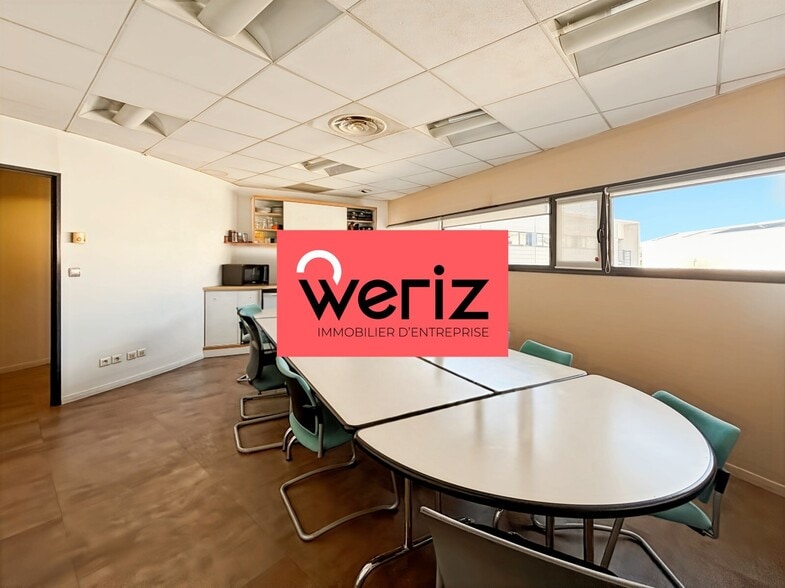 47 Boulevard Des Acieries, Marseille à vendre - Photo de l’immeuble – Image 2 sur 8