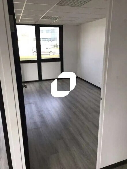 Bureau dans Mérignac à louer - Photo intérieure – Image 3 sur 12