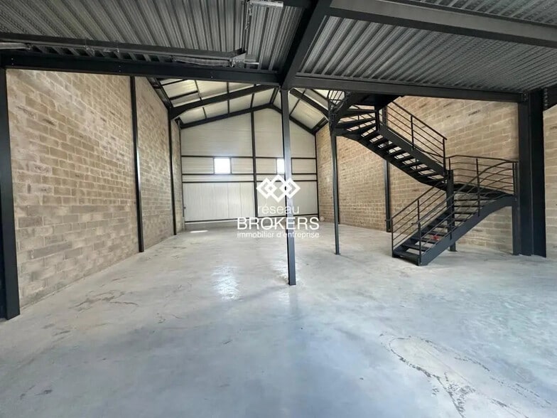 Industriel/Logistique dans Groslay à louer - Photo intérieure – Image 2 sur 4