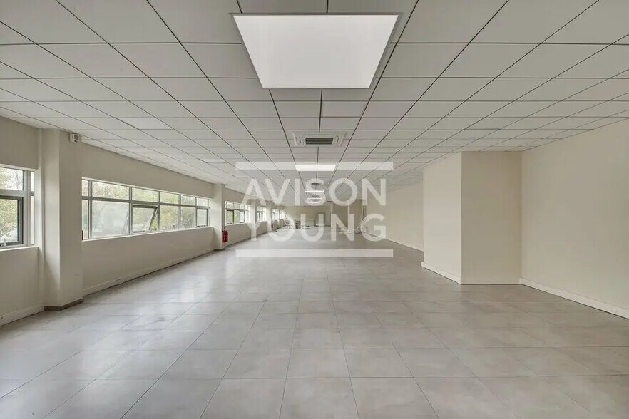 Local d’activités dans Tremblay-en-France à louer - Photo intérieure – Image 3 sur 5