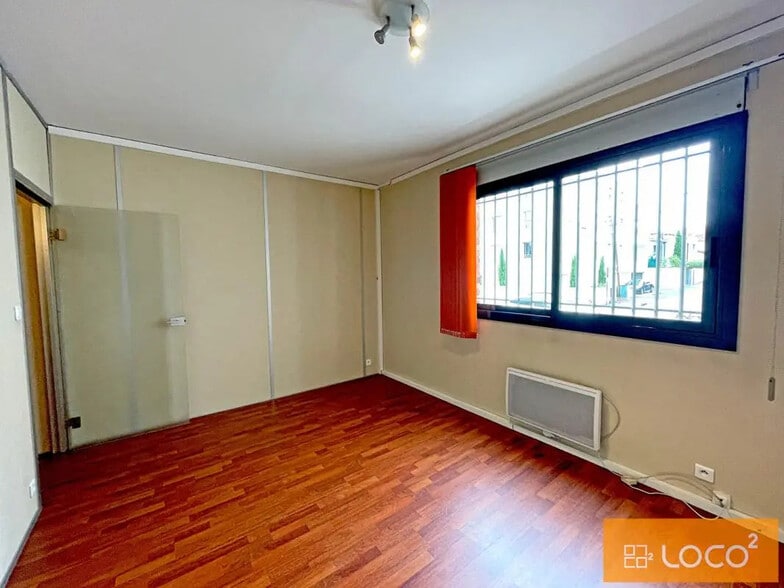 184 Avenue Antoine De Saint Exupéry, Toulouse à louer - Photo de l’immeuble – Image 3 sur 8