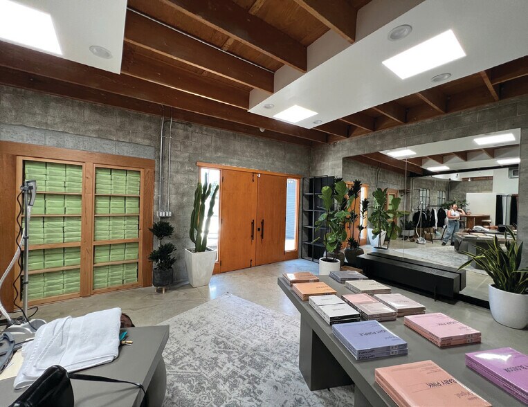 3375 S Robertson Blvd, Los Angeles, CA à louer - Photo intérieure – Image 2 sur 5