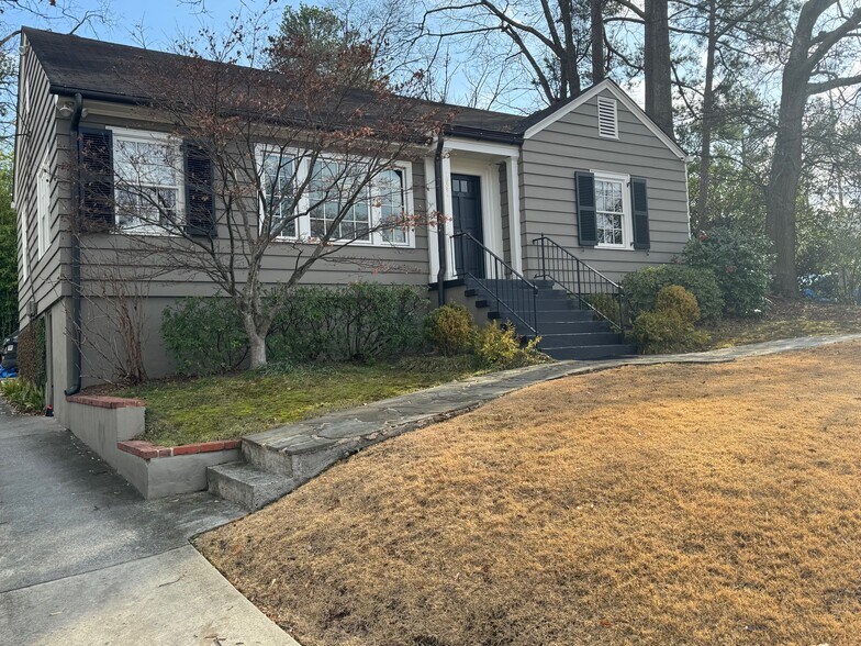 1991 Rockledge Rd NE, Atlanta, GA à vendre - Photo de l’immeuble – Image 2 sur 12