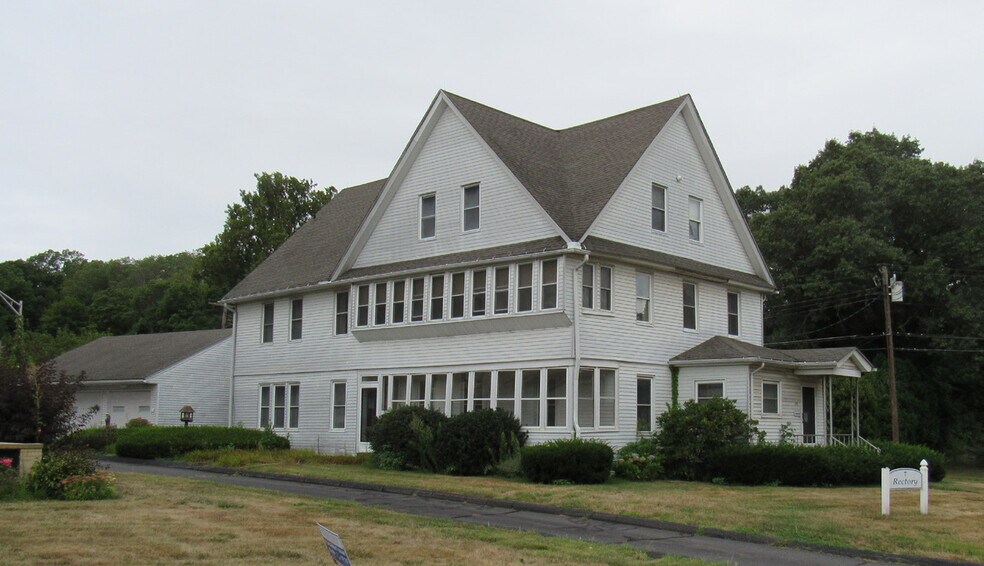 152 Summer St, Plantsville, CT à vendre - Photo de l’immeuble – Image 3 sur 4